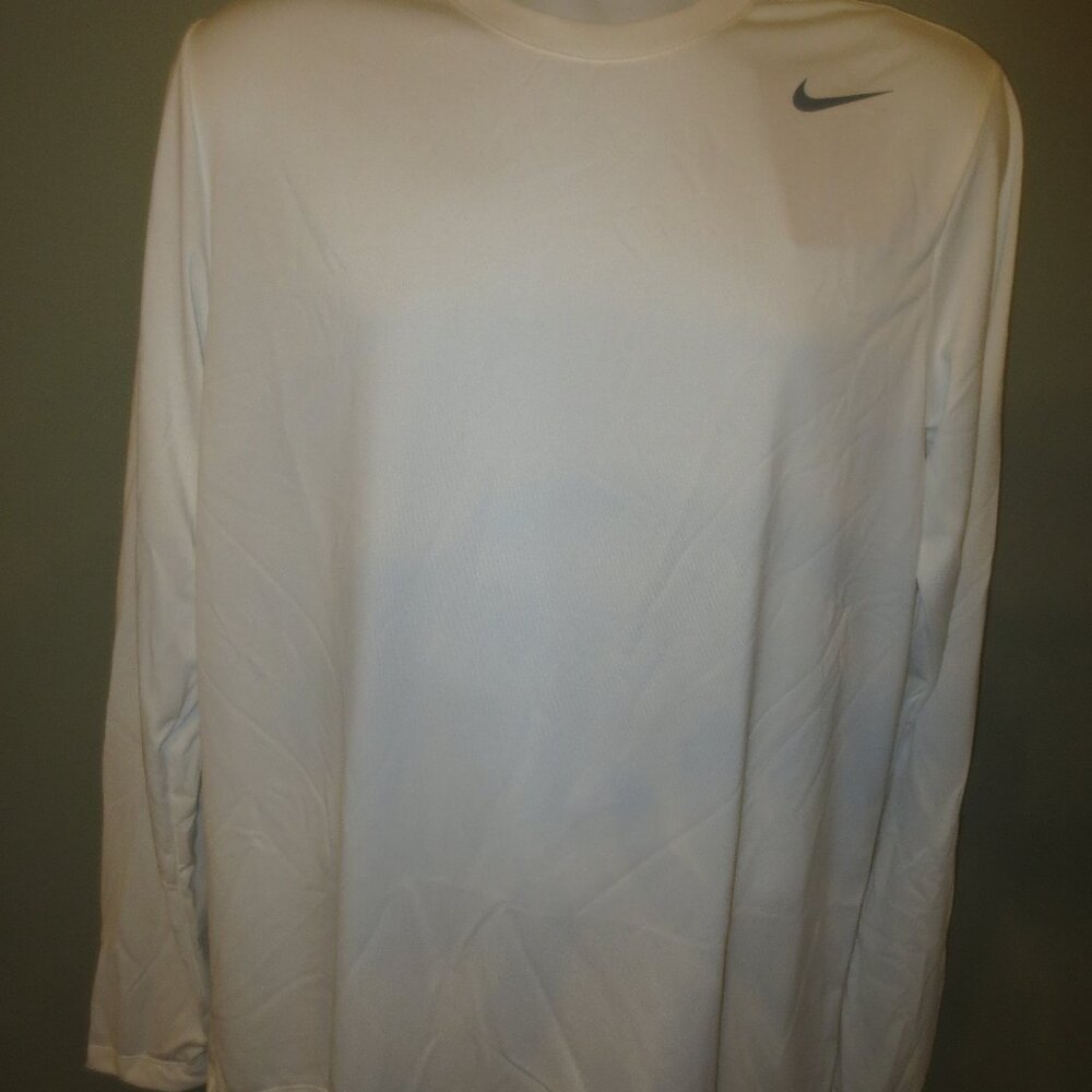 The Nike Tee Men's Long Sleeve Shirt - White DV7298-100 Sizes : Sm to XXL NWT
